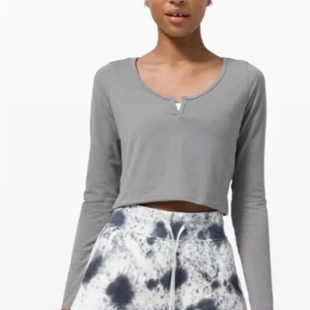 Lululemon Athletica Gray Crop Top with Scoop Neck